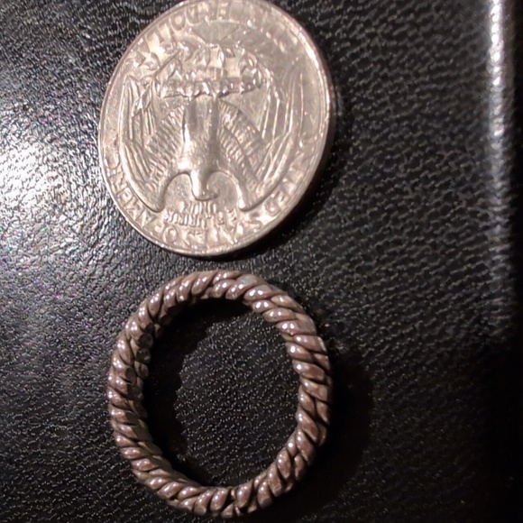 Sterling Silver Twisted Rope Ring - Picture 5 of 5